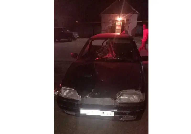 Ақтөбеде жасөспірім үш адамды көлікпен қағып кетті