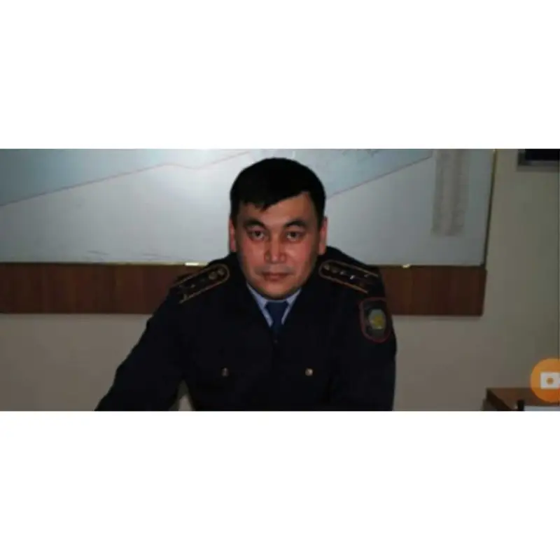 Полиция инспекторы 72 жастағы қарияны өрттен құтқарды