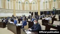 Сенат парламенттік оппозиция туралы заң жобаларын қабылдады