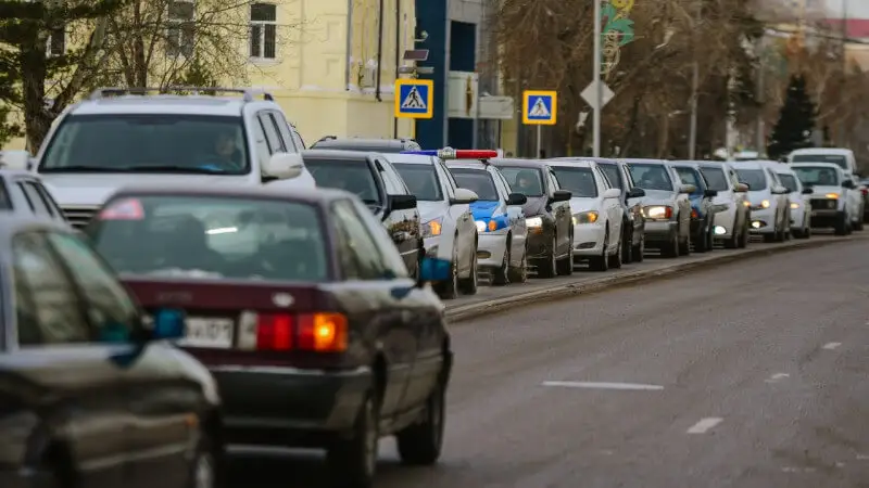 Алматыда троллейбустар кесірінен көлік кептелісі пайда болды