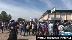 Нұр-Сұлтанда орталық базар сатушылары наразылыққа шықты