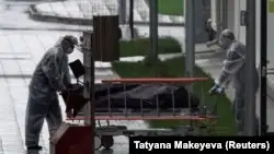 Зерттеу: Ресейлік дәрігерлердің үштен бірі COVID-19 статистикасын түзету туралы нұсқаулық алған