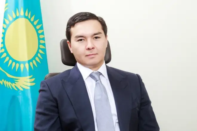 «Жаңа Қазақстанға» ескі жүйенің өкілдері орала бастады