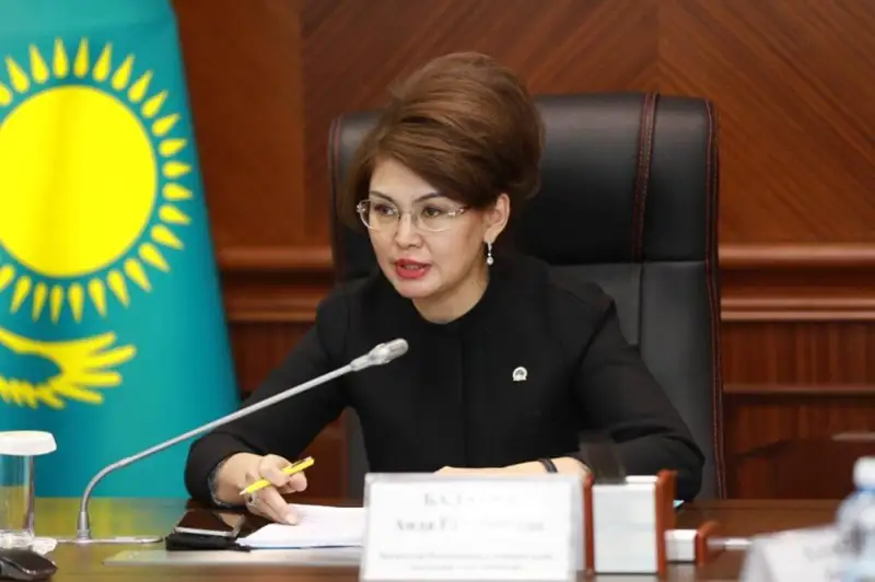 Ақпарат министрі Бекболат Тілеухан мен журналист арасындағы жанжалға пікір білдірді