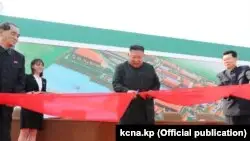 БАҚ Ким Чен Ынның соңғы 20 күнде алғаш рет жұрт алдына шыққанын хабарлады
