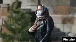 Әзербайжаннан миллионнан аса медициналық масканы шетке шығармақ болған