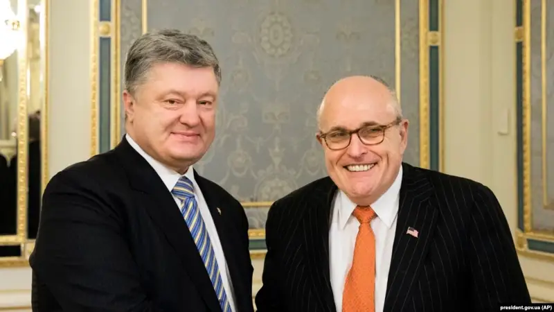 Конгресс Трамптың заңгерінен Украина жайлы құжаттарды сұрады