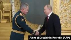 Путин: Ливияда соғысып жүрген ресейліктер Ресейден ақша алмайды