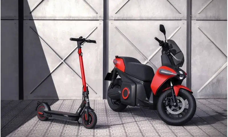 Жол ережесіне өзгеріс енді. Мопедші мен самокатшыға қандай талап қойылады?