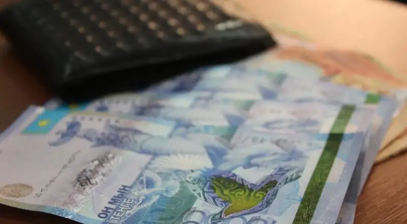 Жалақысы 2 миллионға жуықтаған әкім