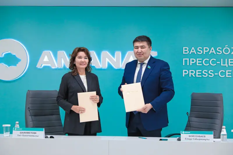 «AMANAT» партиясы Halyk Bank-пен бірге «Қарызсыз қоғам» жобасын қолға алды