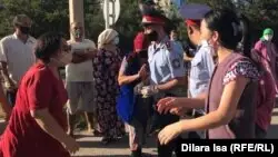 Шымкентте жаңа мектеп емханаға айналды. Тұрғындар қарсы шықты, билік ырық бермеді
