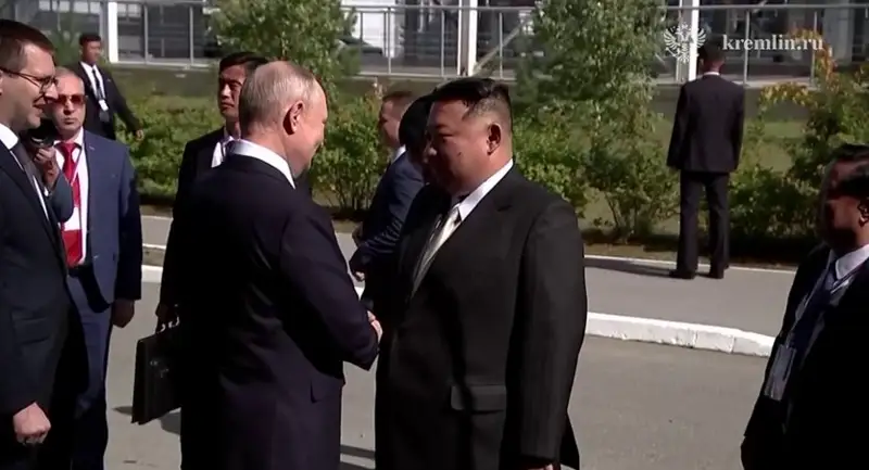 Путин мен Ким Чен Ын «Восточный» ғарыш айлағында кездесті
