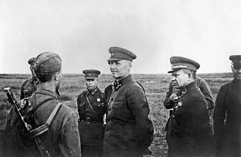 Сталиндік  жеңіс: бұл - бүкілхалықтық  қасірет
