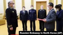 Мәскеу Ким Чен Ынды Екінші дүниежүзілік соғыстың 75 жылдығы медалімен марапаттады