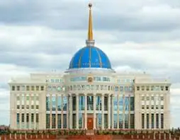 Тоқаев екі жауапты хатшыны қызметінен босатты