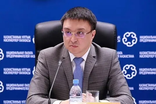 «Күлтөбенің басында күнде жиын»