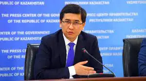 Классикалық стиль? Аймағамбетов оқушыларды алалайын деді