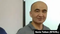 Түрмедегі белсенді Макс Боқаевтан заңсыз телефонға қатысты жауап алынғаны хабарланды