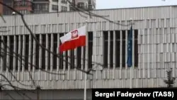 Польша ресейлік саясаткерлер мен БАҚ-ты жалған ақпарат таратты деп айыптады