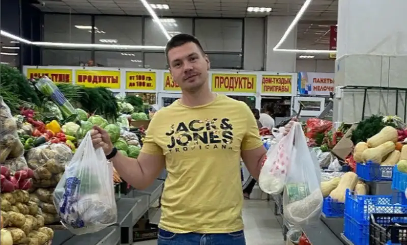 Қазақстанда ең төменгі жалақымен бір ай өмір сүруге бола ма? Блогер эксперимент жүргізді