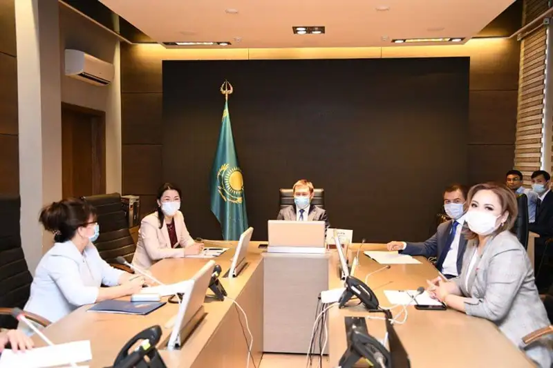 Вице-министр шымкенттік дәрігерлерге алғыс айтты