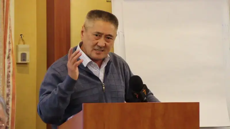 «Денсаулық министрлігі халықтың денсаулығын емес, дәрі сатуды ойлап отыр»