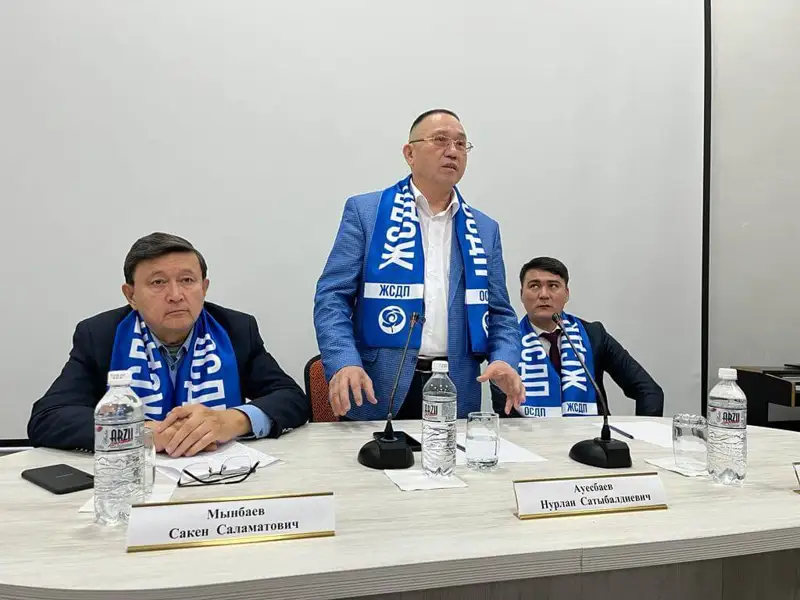 Нұрлан Әуесбаев Маңғыстау облысына келіп сайлаушылармен кездесті