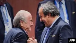 FIFA Платини мен Блаттерден екі миллион долларды қайтаруды талап етті