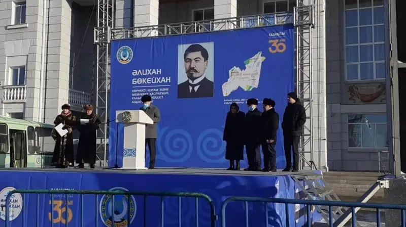 Қарағандының Октябрь ауданы Әлихан Бөкейхан деп аталды