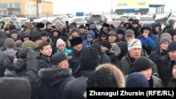 Ақтөбеде жүргізушілер шетелдік нөмірі бар көліктерді заңдастыруды талап етті