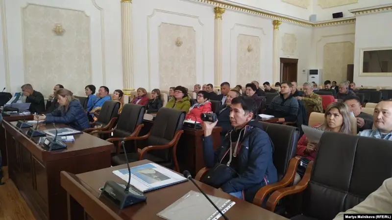 Оралда тұрғындар жаңа көпір салу үшін 1,5 мың ағашты кесуге қарсы болды