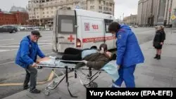 Amnesty International: Ондаған елде билік дәрігерлерді қорғаныш құралымен қамтамасыз етпей отыр