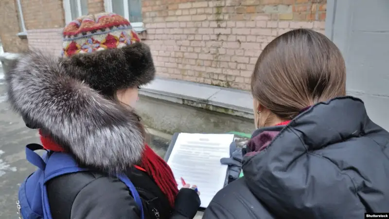 Ресейліктердің 58 пайызы елдегі жағдайға ықпалымыз жоқ деп санайды