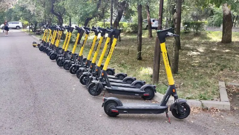 Алматы полицейлері самокатпен жүруі мүмкін