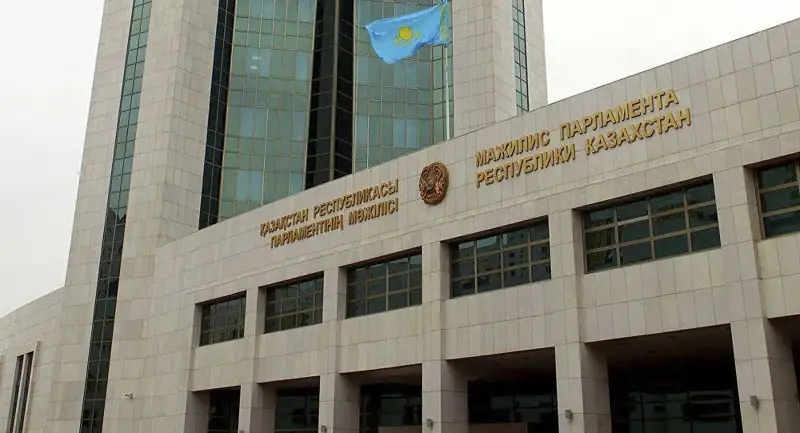 Мәжіліс депутаттары ант қабылдады