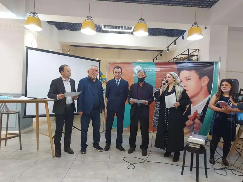 Алматыда Оразалы Досбосыновтың құрметіне байқау өтті