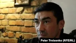 Ақтөбеде жанкүйерлер Самат Смақовты футбол клубына қайтаруды талап етті