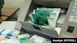 Қырғызстанда бір топ депутат вируспен күрес шараларын қолдау үшін жалақыларынан бас тартты