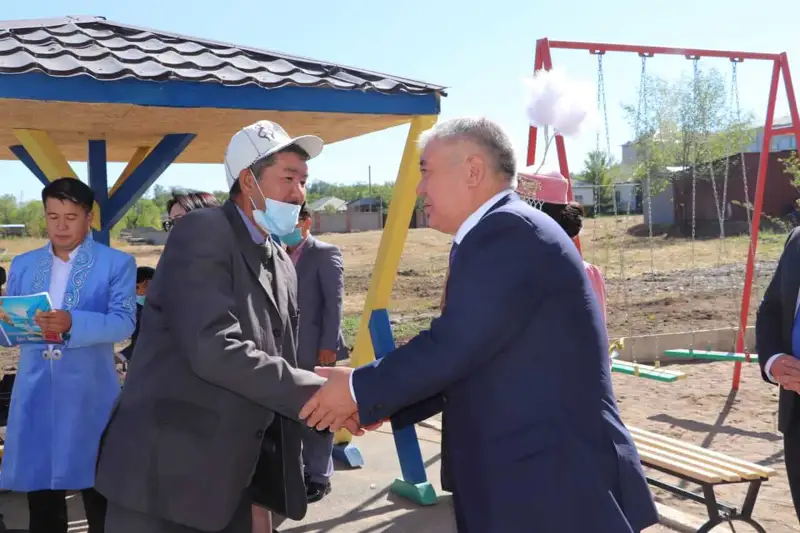 60 отбасы Ата заңымыздың 25 жылдығы  қарсаңында баспаналы болды.