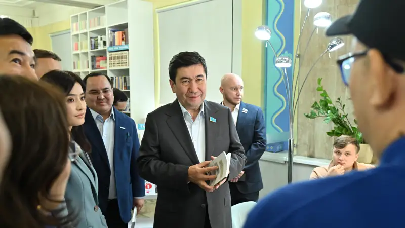 аманат партиясы