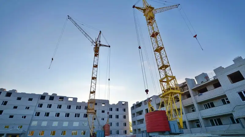 Өнеркәсіп және құрылыс