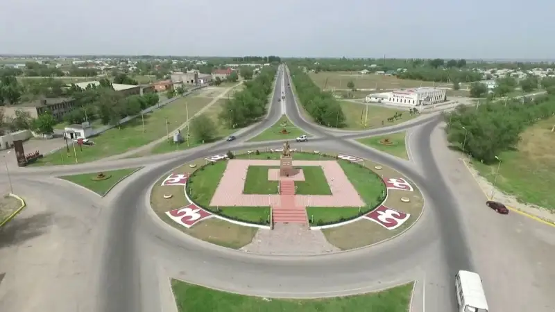 «Жас Алаш» газетінің үстіміздегі жылдың 16-шы қараша күнгі (№92) санында шыққан «Шу ауданы: Сәрсенбековке сенімсіздік білдіру – миллион тұрады» деген мақалаға орай төмендегі жәйттерді хабарлап, өз уәжімді айтсам деймін.