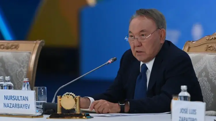 Н. Назарбаев 