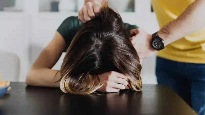 әйелдердің тілі ұзын