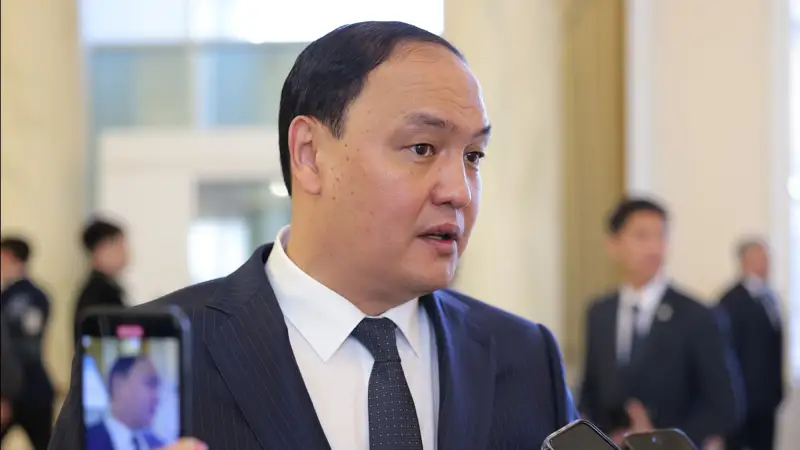 Қарашөкеев