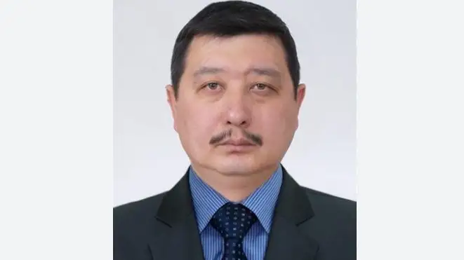 Екі қолмен жұдырықтасуды қараңыз