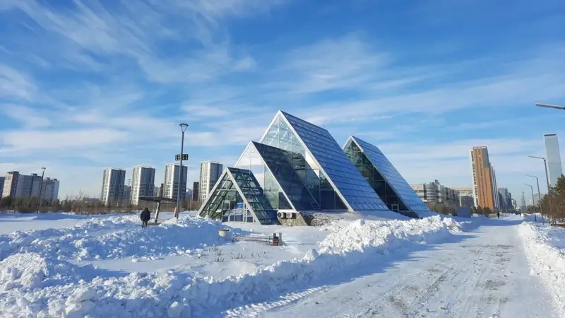 Астана ботаникалық бағы қоршалуы керек пе? 