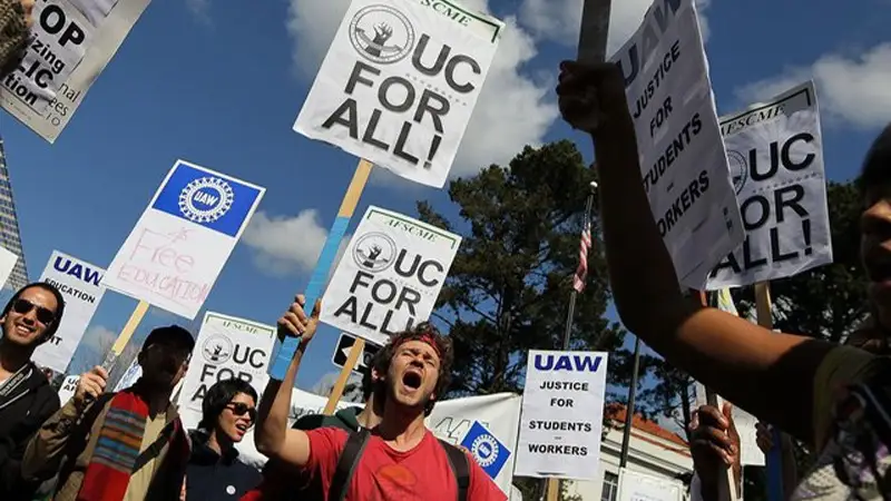 АҚШ студенттері