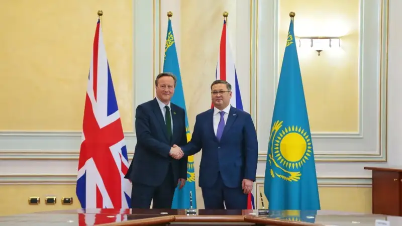 Қазақ-британ 